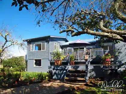 Tranquil Shores Oneroa