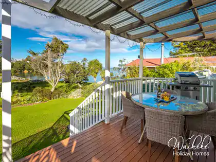 Sea Shell by the Beach